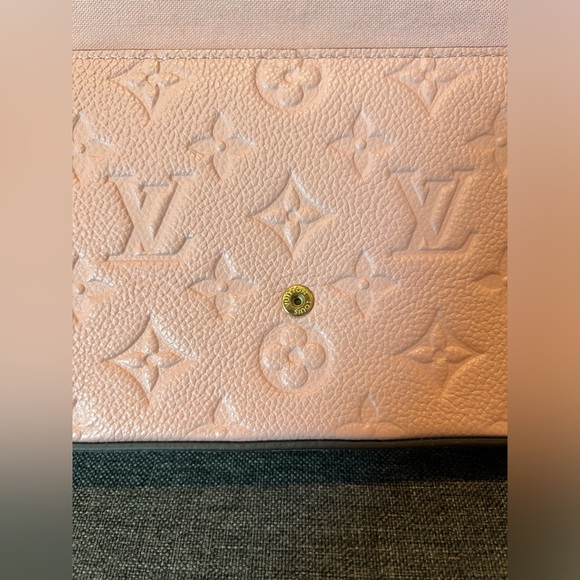 Louis Vuitton Pochette Felicie Empreinte Rose Poudre - Picture 12 of 17